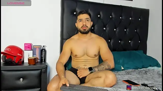 mikeblaree online show from April 14, 9:21 pm