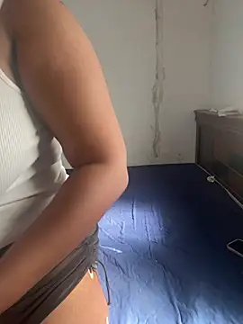 xxxsrilankagirl online show from June 14, 10:06 am