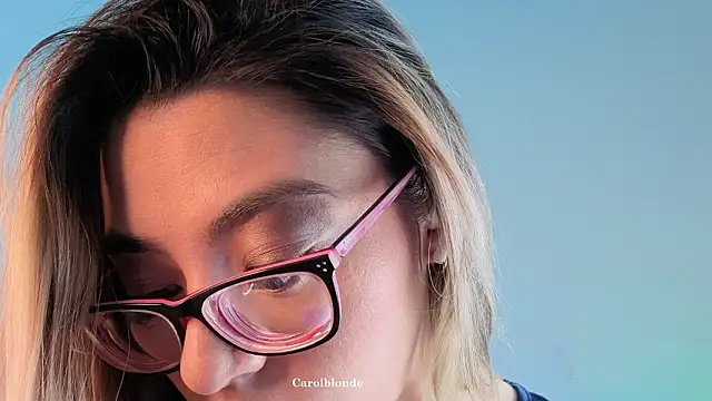 Carolblonde online show from March 7, 11:46 pm