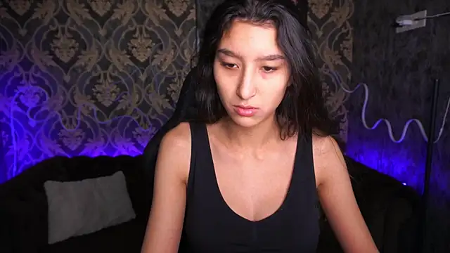 CharmMocco online show from February 13, 7:13 am