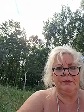 HotSilli152 online show from July 29, 9:07 am
