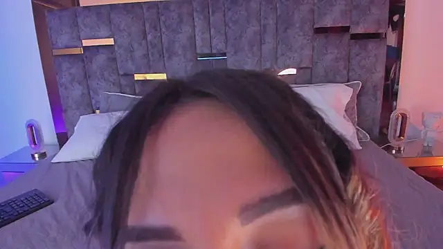 Snapshot of Nataylayla chatting on March 12, 11:01 pm Nataylayla online show from March 12, 11:01 pm