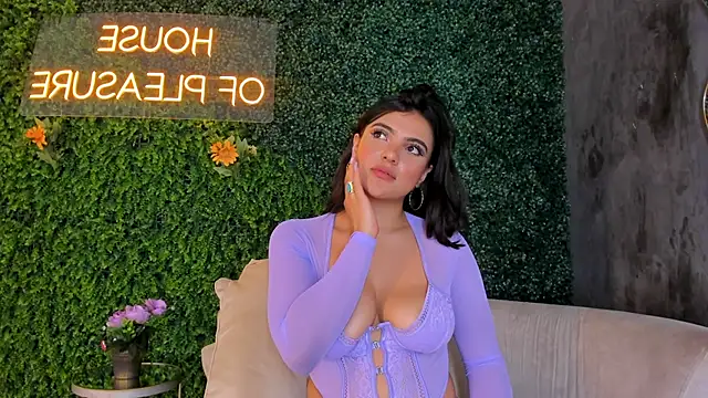 emmiily z online show from March 4, 6:37 am