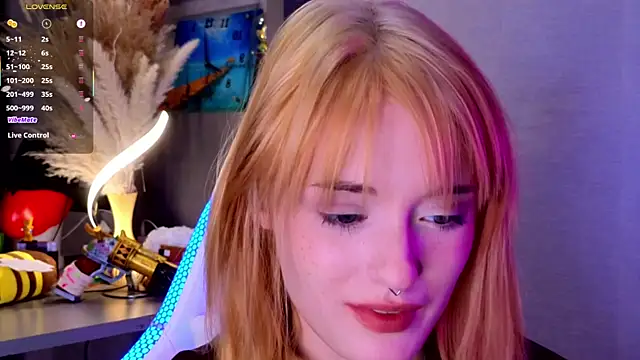 Hisoka akerley online show from September 14, 4:28 pm