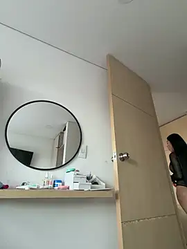 Snapshot of KarolVega- chatting on November 12, 4:40 pm KarolVega- online show from November 12, 4:40 pm