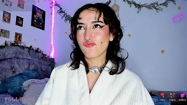 roxxystar  online show from March 7, 8:13 am