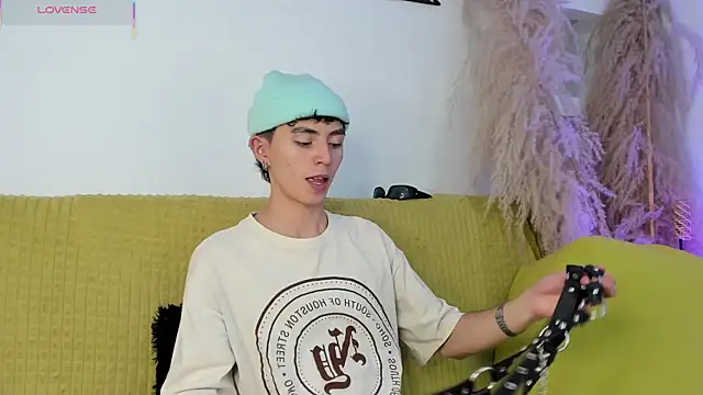 MaikyCooper online show from October 1, 8:26 pm