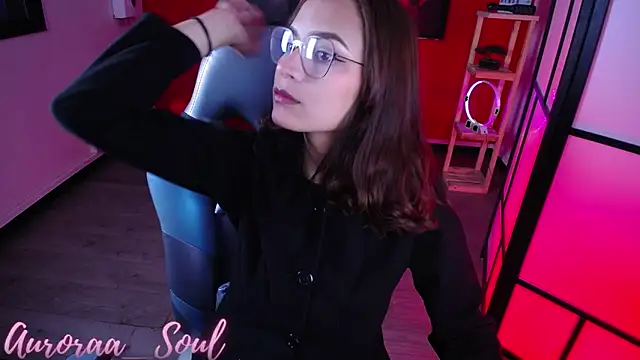 Snapshot of Auroraa_soul chatting on October 18, 12:39 pm Auroraa soul online show from October 18, 12:39 pm