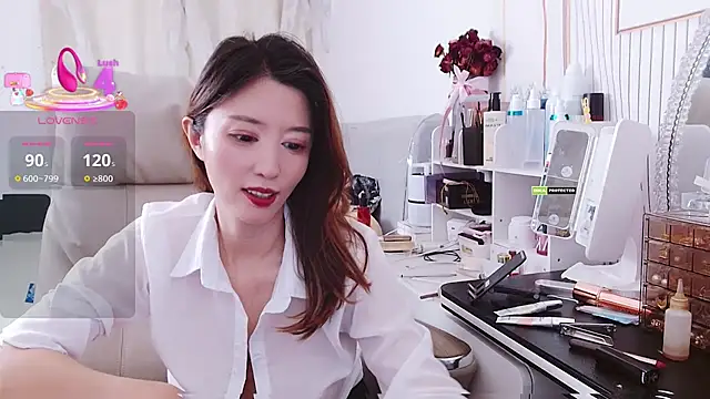 Snapshot of Tangtang-baby chatting on May 30, 4:31 am Tangtang-baby online show from May 30, 4:31 am