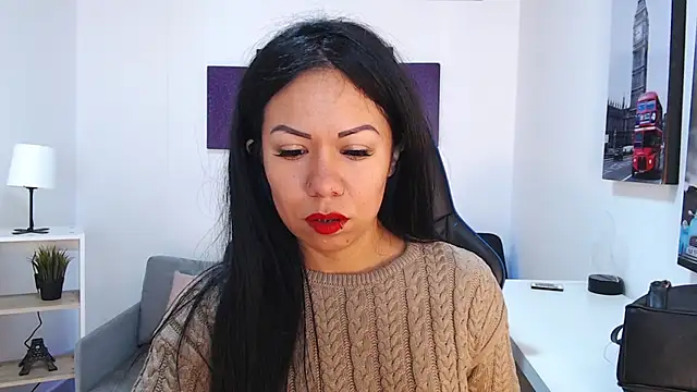 Snapshot of Katelady chatting on November 1, 11:45 am Katelady online show from November 1, 11:45 am