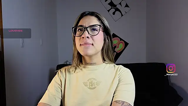 Maryybellax online show from December 18, 10:49 pm