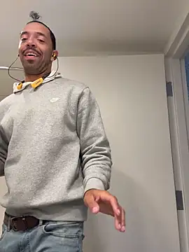 SIXKING7410 online show from February 28, 5:03 pm