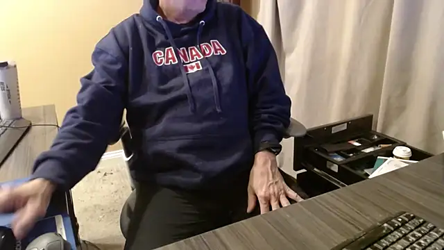 olderandwiser2 online show from December 15, 5:34 am