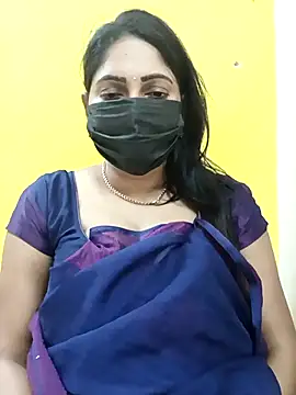 Snapshot of Thamarai28 chatting on February 24, 1:10 pm Thamarai28 online show from February 24, 1:10 pm