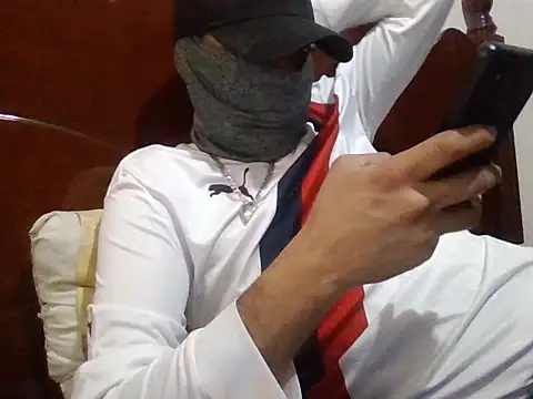 el muchacho16 online show from November 5, 4:40 pm