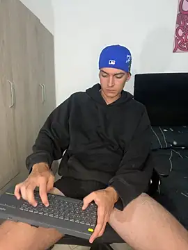 Snapshot of jacknoriz chatting on March 12, 12:42 am jacknoriz online show from March 12, 12:42 am