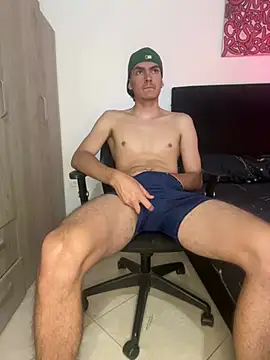 Snapshot of jacknoriz chatting on March 19, 1:40 pm jacknoriz online show from March 19, 1:40 pm