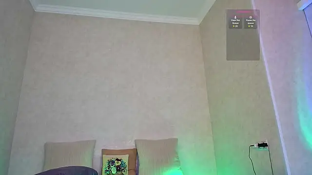 Roseaa online show from March 14, 7:41 pm