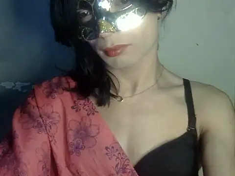 Snapshot of YourCDBitch chatting on June 4, 7:58 am YourCDBitch online show from June 4, 7:58 am