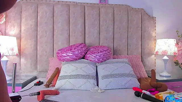 BrithanyParker  online show from February 20, 4:53 am