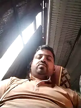 Snapshot of Vij717 chatting on February 10, 12:39 pm Vij717 online show from February 10, 12:39 pm