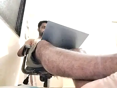 Snapshot of Vij717 chatting on October 1, 3:18 pm Vij717 online show from October 1, 3:18 pm