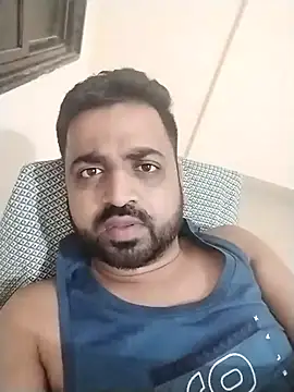 Snapshot of Vij717 chatting on October 16, 5:36 pm Vij717 online show from October 16, 5:36 pm