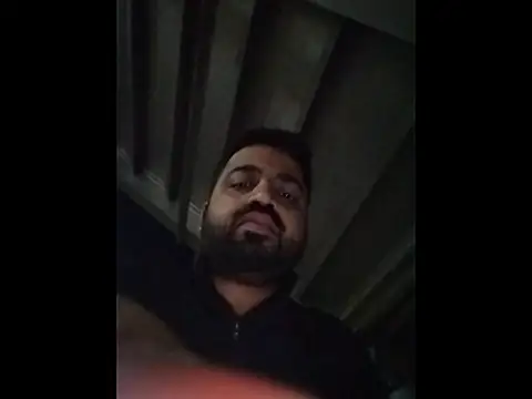 Snapshot of Vij717 chatting on December 20, 12:29 am Vij717 online show from December 20, 12:29 am