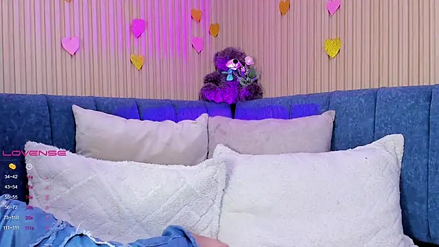 Snapshot of elizabeth_20 chatting on February 22, 7:03 pm elizabeth 20 online show from February 22, 7:03 pm