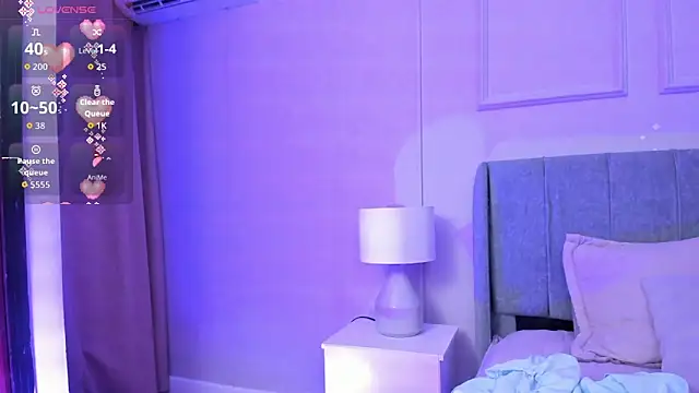 Snapshot of elizabeth_20 chatting on December 19, 7:32 pm elizabeth 20 online show from December 19, 7:32 pm