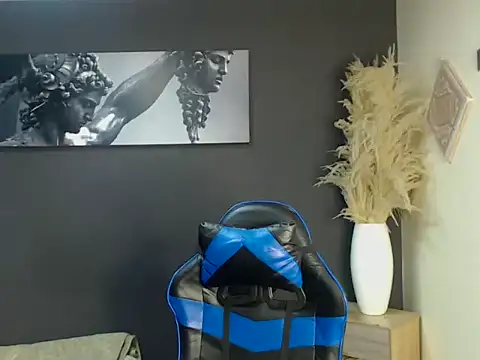 mchissexx online show from November 11, 4:07 pm