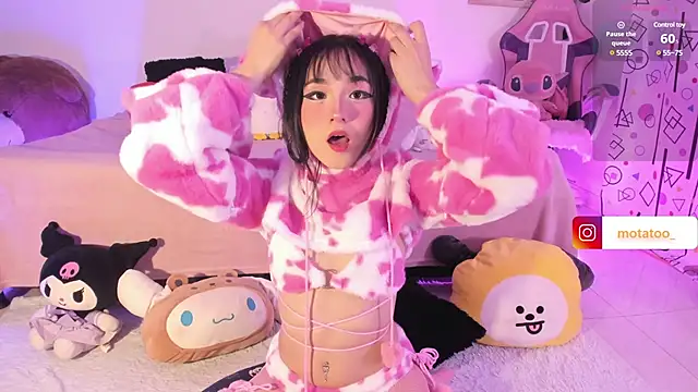 sussanx online show from March 11, 9:15 pm