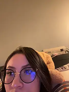 ValentinaOrtiz3 online show from April 8, 1:27 am