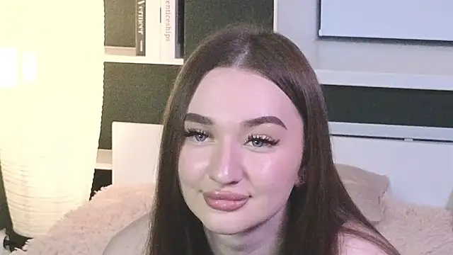 Snapshot of FeliceAldridge chatting on February 16, 12:19 am FeliceAldridge online show from February 16, 12:19 am