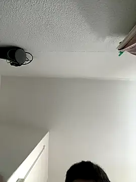 Snapshot of key18cm chatting on December 17, 1:28 pm key18cm online show from December 17, 1:28 pm