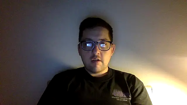 Snapshot of Milflover96 chatting on February 21, 4:51 am Milflover96 online show from February 21, 4:51 am