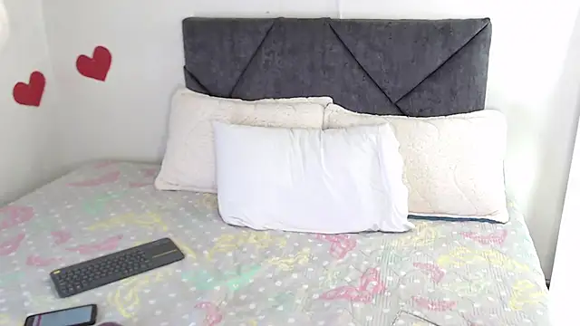 Snapshot of sara_sharma_ chatting on March 21, 8:28 am sara sharma online show from March 21, 8:28 am