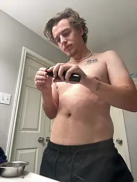 Snapshot of theycallmes3x chatting on February 11, 3:18 pm theycallmes3x online show from February 11, 3:18 pm