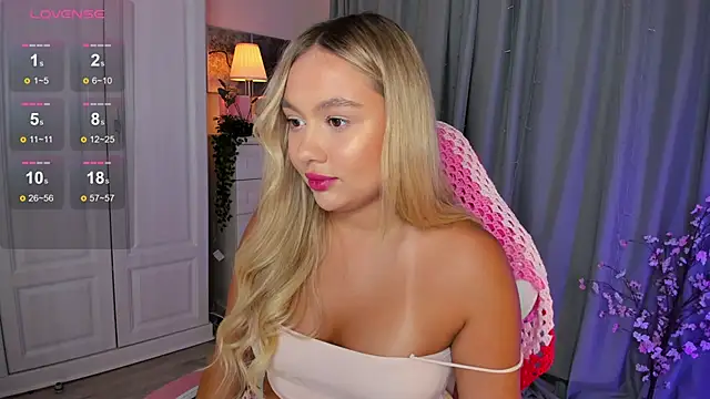  Loneve   online show from October 3, 3:31 pm