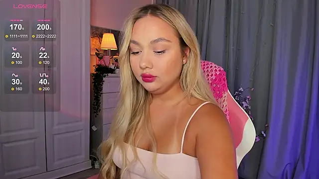  Loneve   online show from October 4, 3:21 pm