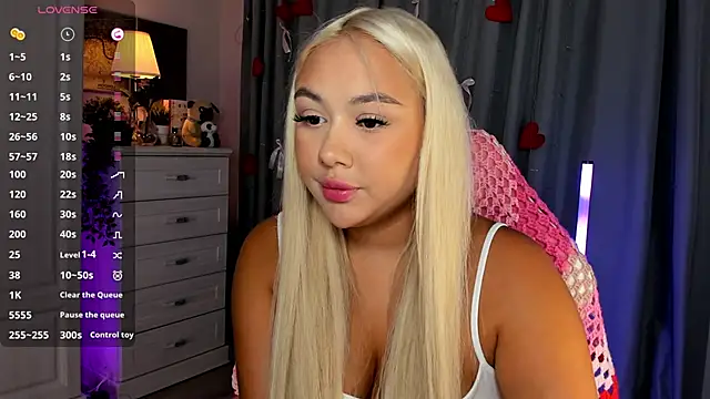  Loneve   online show from April 8, 3:45 pm