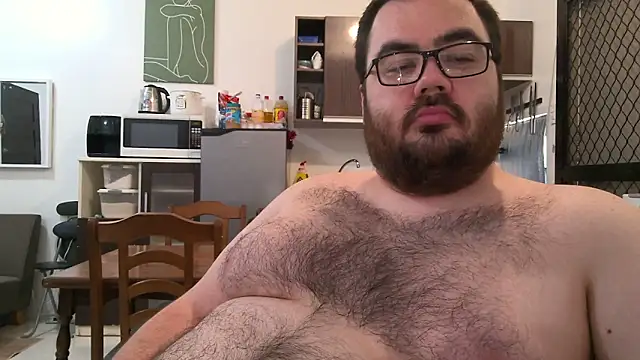 Snapshot of alexxxbear chatting on February 14, 2:50 am alexxxbear online show from February 14, 2:50 am