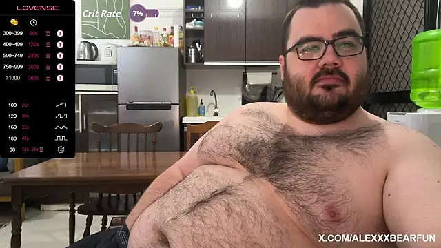 Snapshot of alexxxbear chatting on September 11, 8:20 pm alexxxbear online show from September 11, 8:20 pm