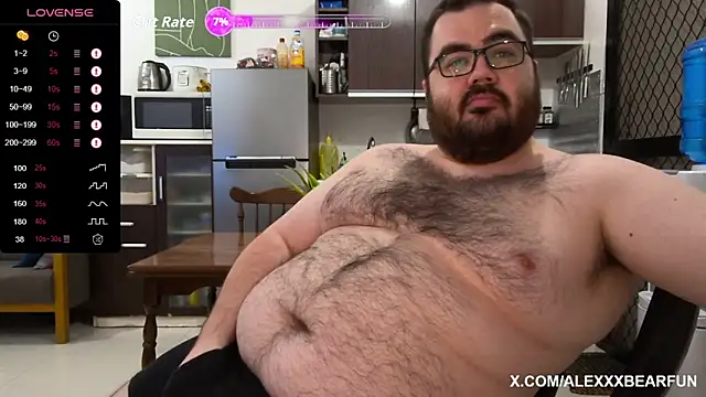 Snapshot of alexxxbear chatting on September 26, 8:35 pm alexxxbear online show from September 26, 8:35 pm