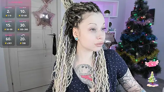 HoneySallyMoore online show from December 14, 5:47 pm