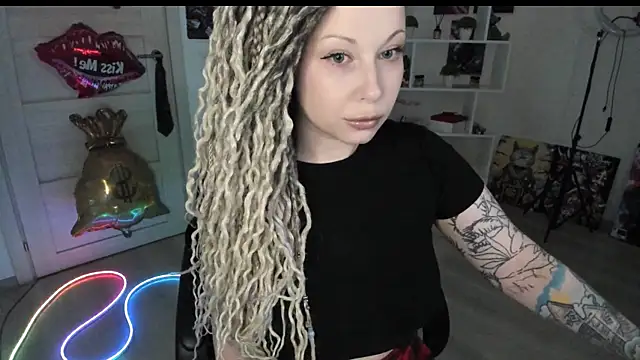 HoneySallyMoore online show from May 28, 7:44 pm