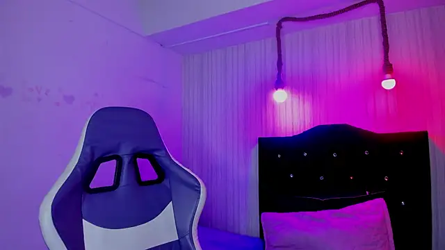 nicky angel1 online show from October 22, 6:40 pm