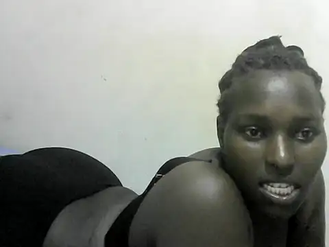 Snapshot of FudgeBabe chatting on February 13, 2:09 pm FudgeBabe online show from February 13, 2:09 pm