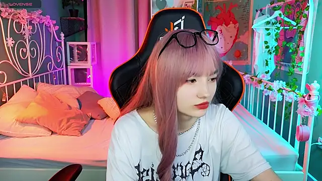 Akemi Sora  online show from March 5, 6:12 pm