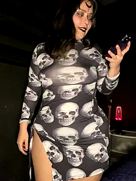 Snapshot of Solo_yoss chatting on October 25, 6:43 am Solo yoss online show from October 25, 6:43 am